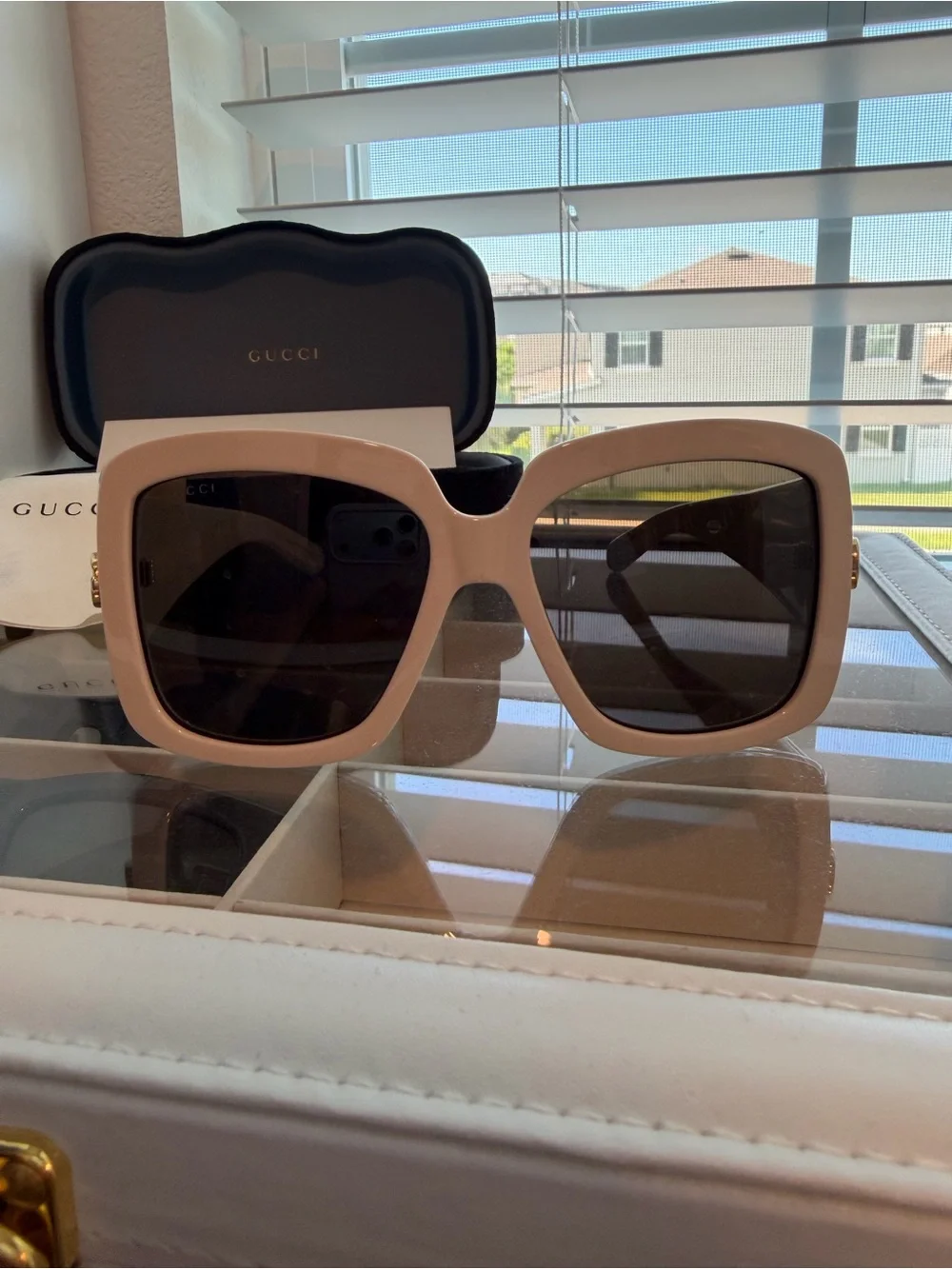AUTHENTIC Gucci Women's Oversized Square Sunglasses in Ivory